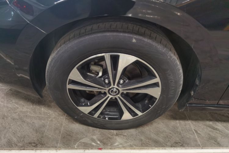 日产 轩逸 2022款 1.6L XL CVT悦享版车身外观6003