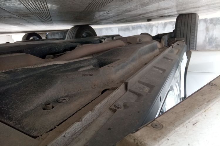 丰田 汉兰达 2022款 双擎 2.5L 两驱尊贵版 7座局部细节9001