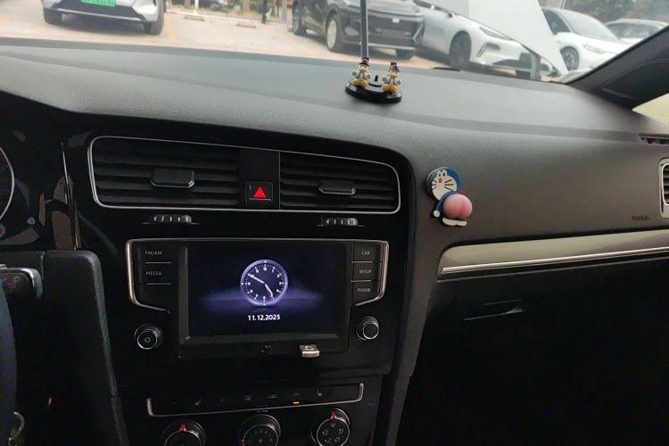 大众 高尔夫 2017款 280TSI 自动R-Line百万辆纪念版中控内饰16