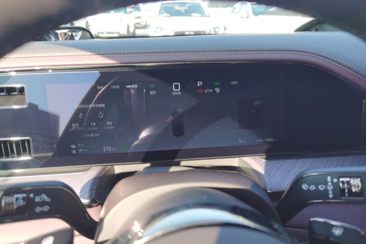 腾势Z9GT 2024款 1100四驱Ultra版局部细节14