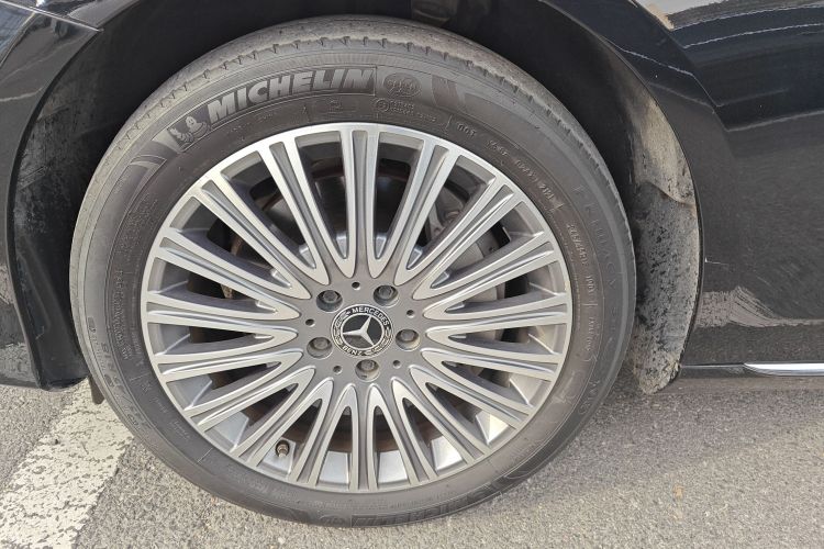 奔驰E级 2020款 E 300 L 时尚型车身外观6007