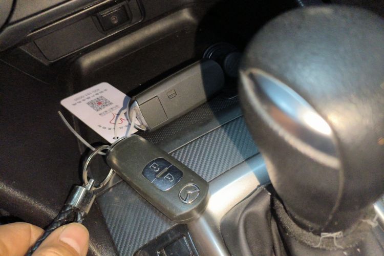 马自达3 昂克赛拉 2019款 云控版 两厢 1.5L 自动舒适型 国VI中控内饰7001