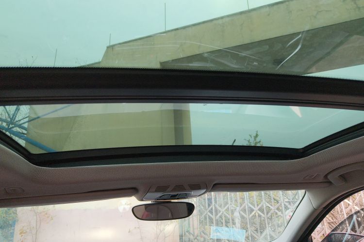 宝马1系 2020款 120i M运动套装中控内饰22