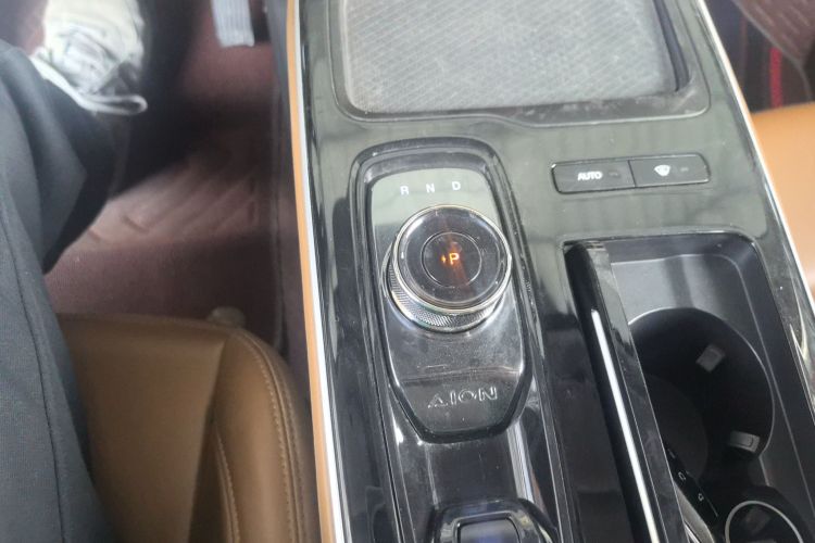 埃安 AION S 2022款 魅 580局部细节18