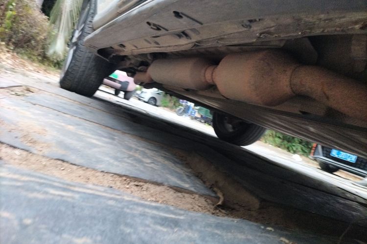 比亚迪 唐新能源 2017款 2.0T 全时四驱豪雅型 7座局部细节9001