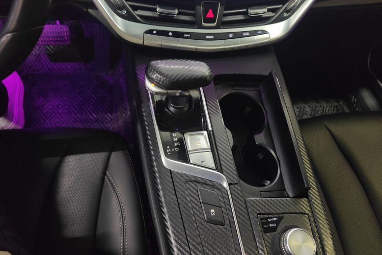 吉利汽车 博瑞 2021款 1.8T 领航版+中控内饰18