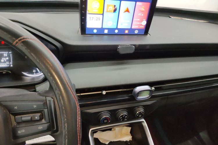 五菱汽车 五菱星驰 2022款 1.5L 手动自由型中控内饰16