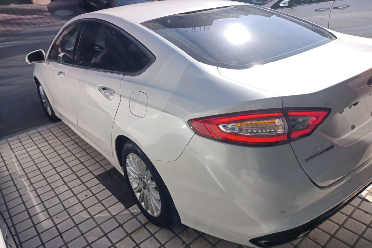 福特 蒙迪欧 2013款 2.0L GTDi200时尚型车身外观6003