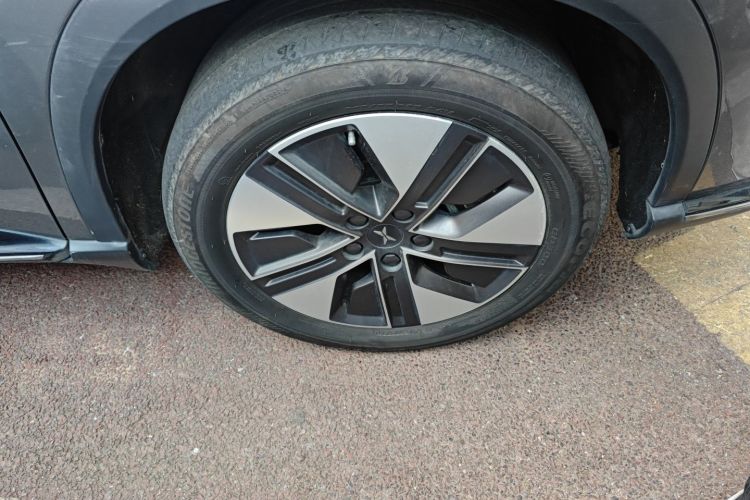 小鹏G3 2021款 G3i 520N车身外观10