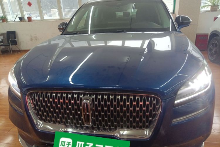 林肯 冒险家 2022款 2.0T 两驱尊雅版车身外观2