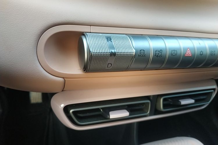 比亚迪 海鸥 2025款 305km 活力版中控内饰18