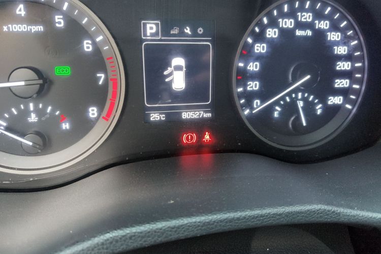 现代 途胜 2015款 1.6T 双离合两驱智能型中控内饰15