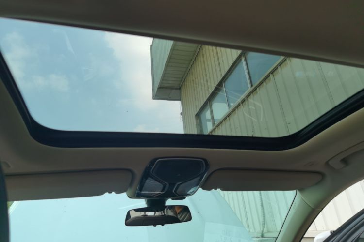 宝马7系 2017款 730Li 领先型中控内饰22