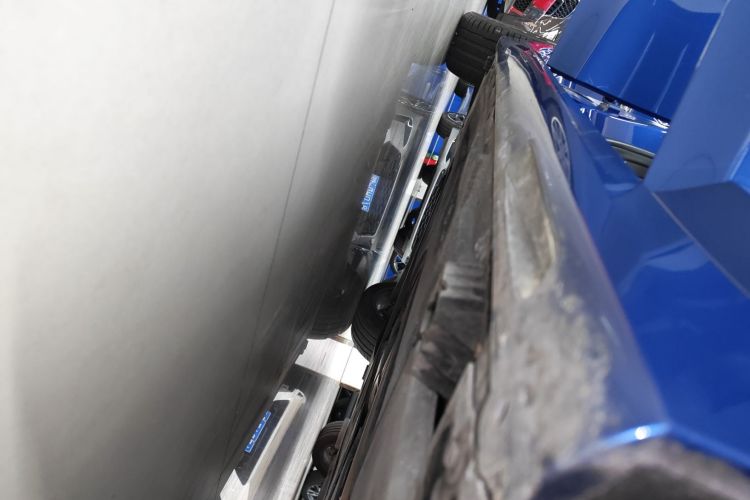 宝马3系 2023款 325i M运动套装局部细节9001