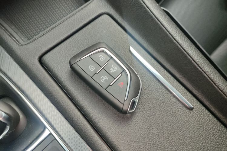 凯迪拉克CT5 2021款 改款 28T 豪华型中控内饰11