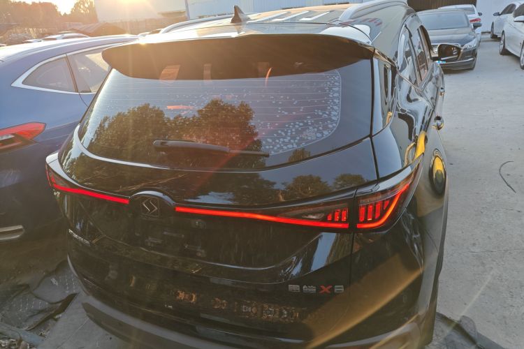 思皓X8 2021款 300T DCT豪华智联版 7座车身外观6