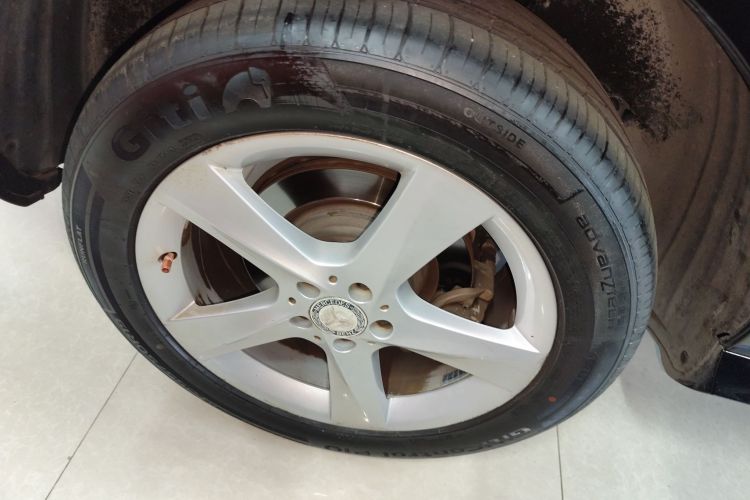 奔驰M级 2015款 ML 320 4MATIC车身外观6008