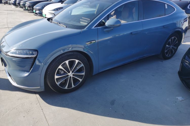 鸿蒙智行 智界R7 2025款 增程 251km Pro车身外观4