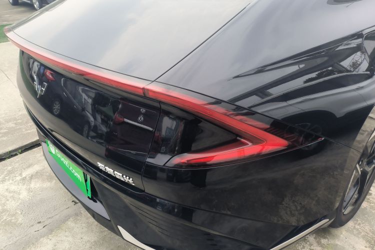 五菱汽车 五菱星光 2024款 共创版 150 进阶型车身外观9