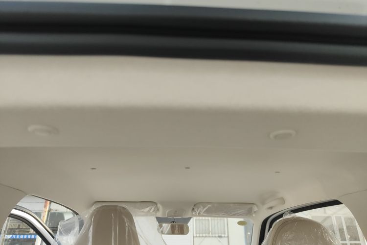 奔腾小马 2026款 222km 萌趣马 Plus中控内饰22