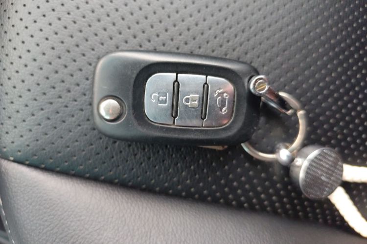 smart fortwo 2015款 1.0L 52千瓦硬顶灵动版中控内饰7001