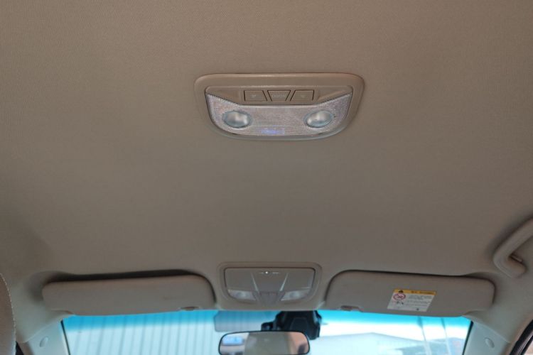 吉利汽车 帝豪 2017款 三厢百万款 1.5L CVT豪华型局部细节22