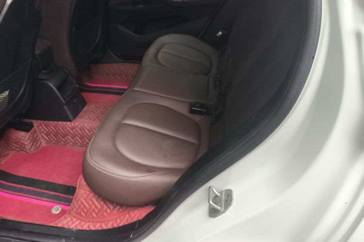 宝马X1 2021款 sDrive20Li 时尚型中控内饰21