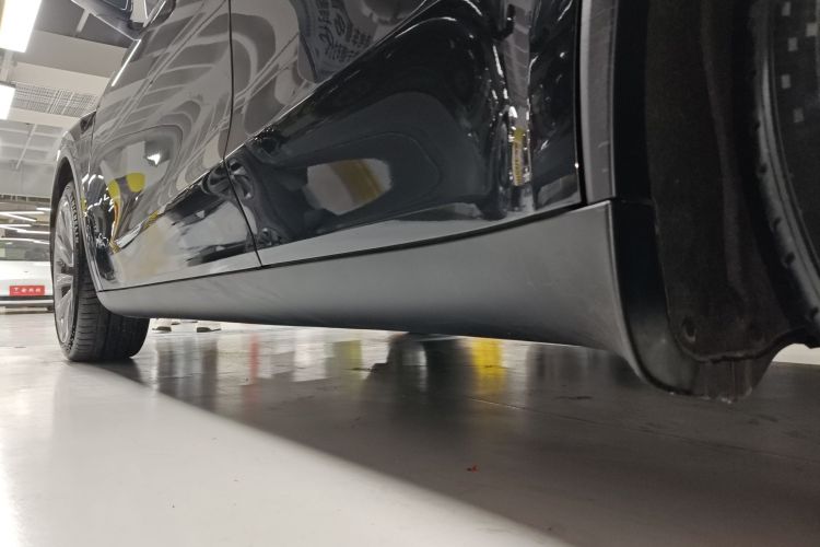 特斯拉 Model Y 2025款 长续航全轮驱动版局部细节9002