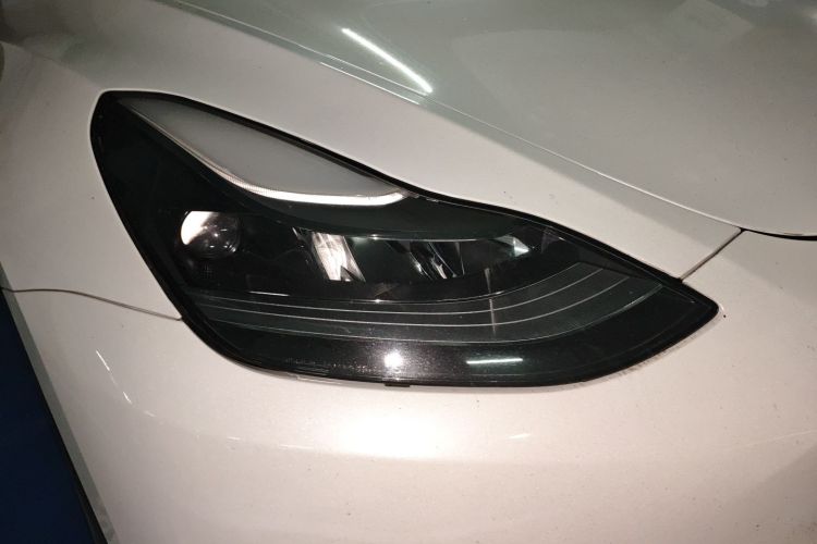 特斯拉 Model Y 2021款 Performance高性能全轮驱动版车身外观6006