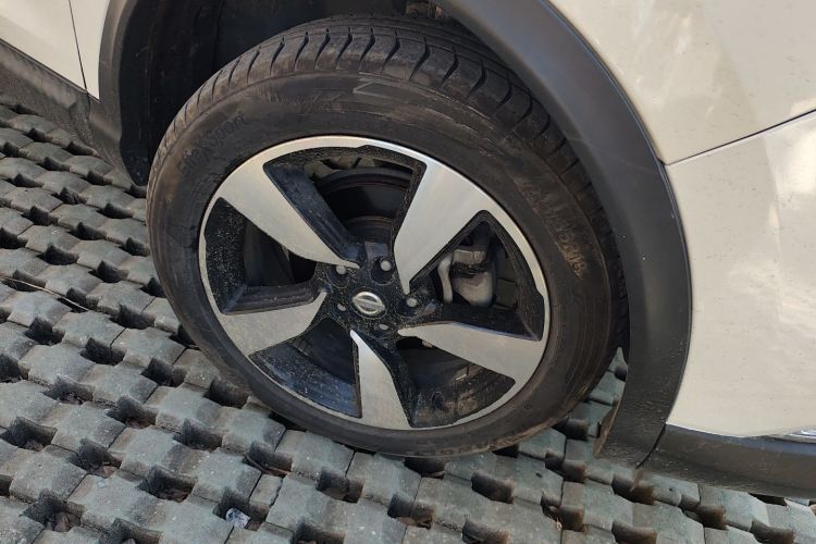 日产 逍客 2017款 2.0L CVT智享版 国V车身外观10