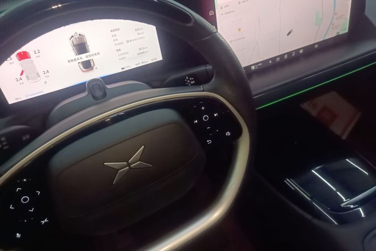 小鹏P7 2020款 586N中控内饰18