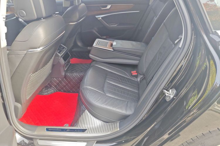 奥迪A6L 2019款 45 TFSI quattro 臻选致雅型中控内饰21