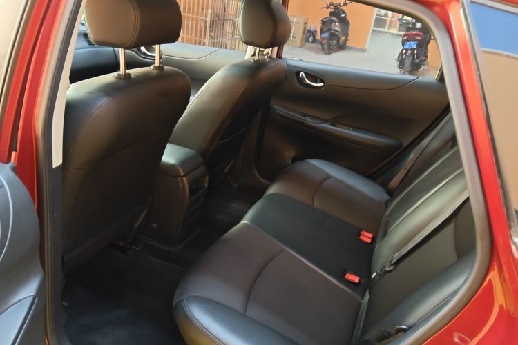 日产 骐达TIIDA 2014款 1.6L CVT智能型中控内饰21