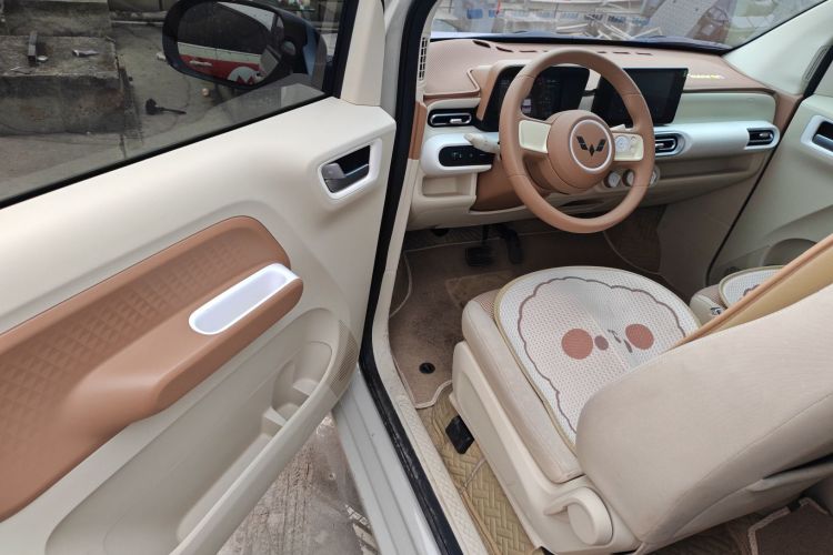 五菱汽车 宏光MINIEV 2024款 第三代 215km 进阶版中控内饰7003