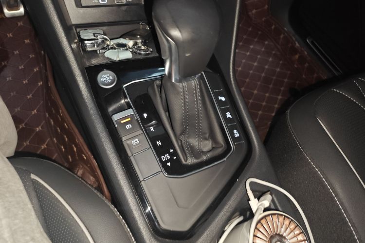 大众 途观L 2022款 330TSI 自动两驱R-Line越享版局部细节18