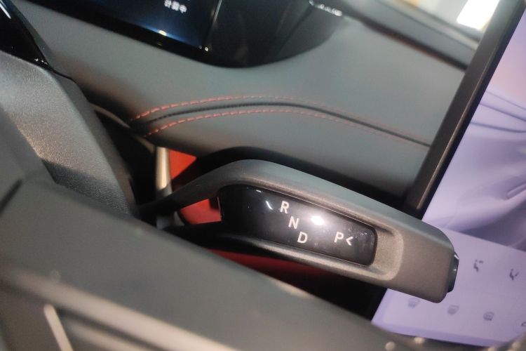 小米汽车 小米SU7 2024款 后驱长续航智驾版中控内饰18