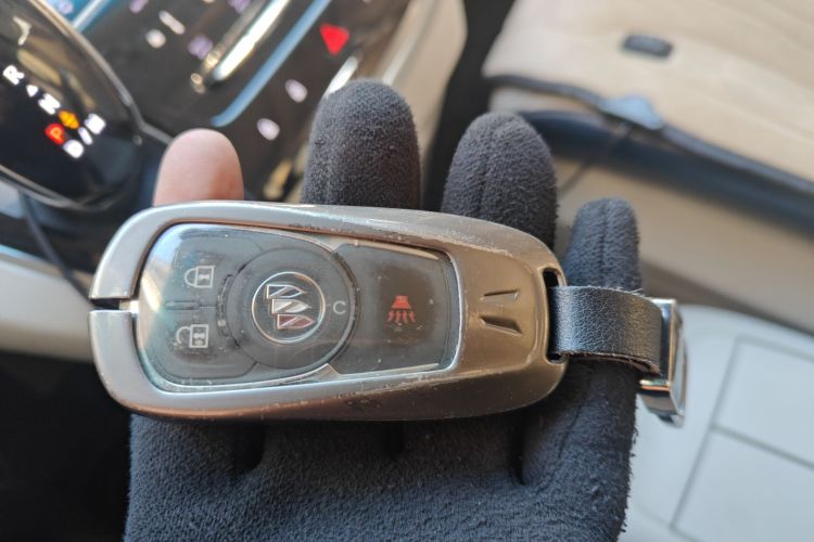 别克GL8 2023款 陆上公务舱 舒适型中控内饰11