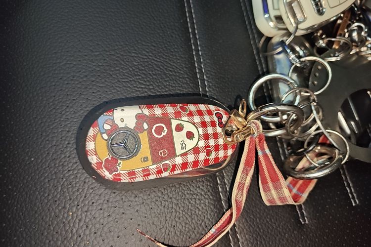 奔驰C级 2025款 C 260 L 运动版中控内饰7001