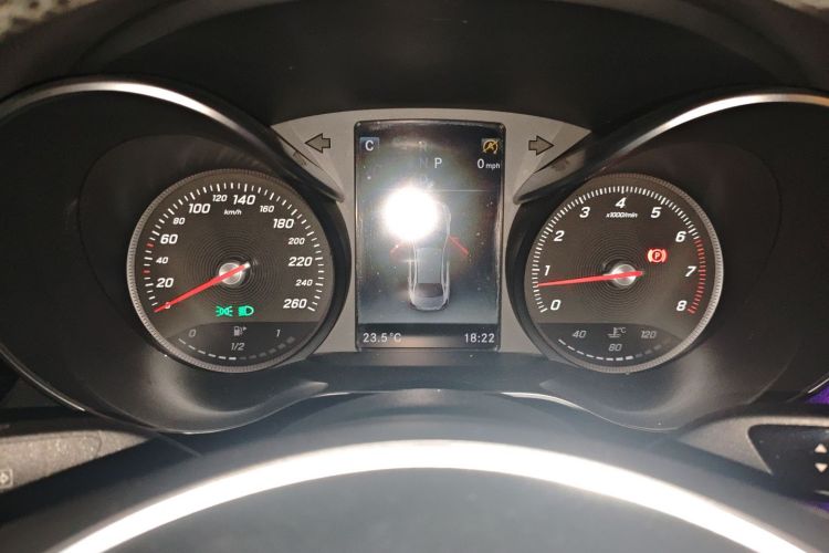 奔驰C级 2018款 C 200 L 运动版局部细节14