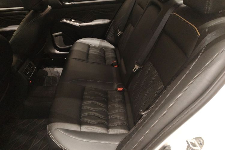 日产 天籁 2022款 2.0L XL-Upr 优享版中控内饰21