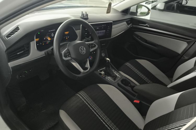 大众 宝来 2023款 200TSI DSG畅行版中控内饰7003