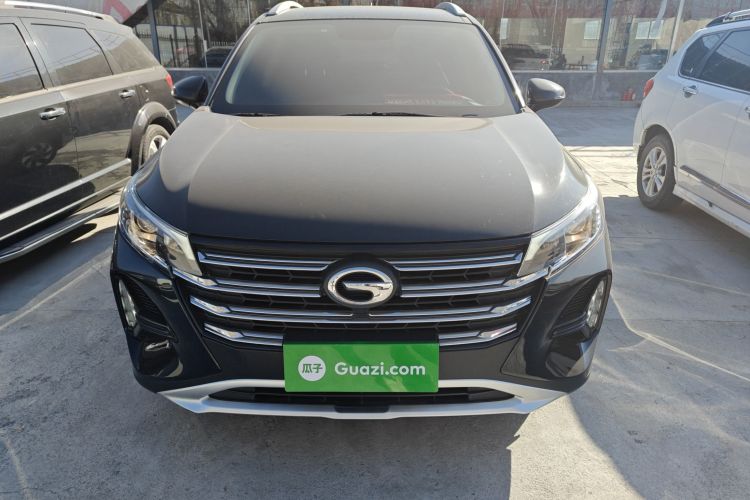 广汽传祺 传祺GS4 2021款 270T 手动舒适版车身外观2