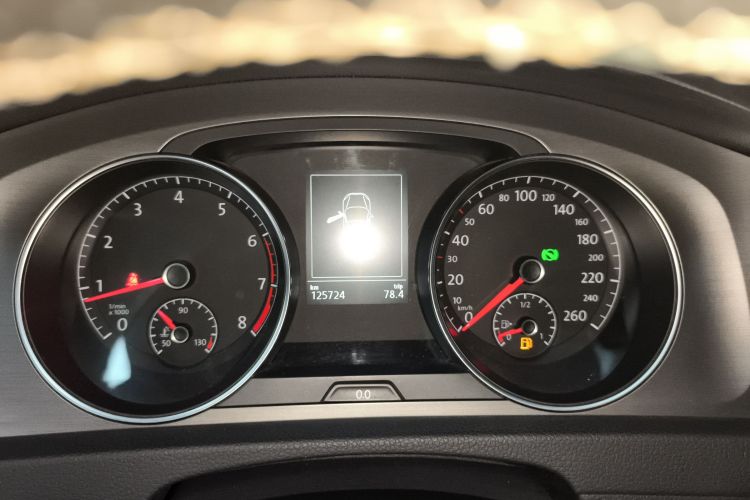 大众 高尔夫 2016款 230TSI 自动舒适型中控内饰14