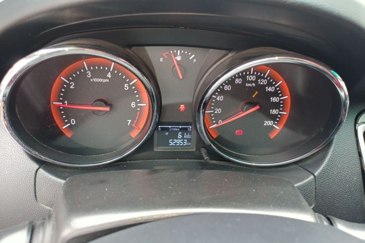 凯翼C3R 2015款 1.5L 手动黄钻版局部细节14