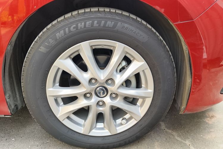 马自达3 昂克赛拉 2016款 三厢 1.5L 手动豪华型车身外观10