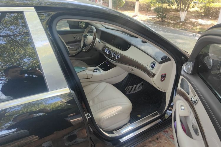 奔驰S级 2014款 S 400 L HYBRID局部细节9005