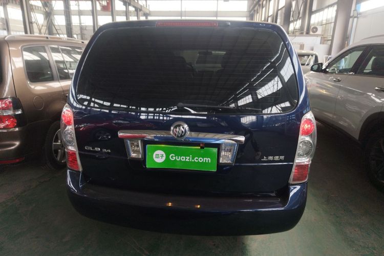 别克GL8 2014款 2.4L 经典版车身外观6