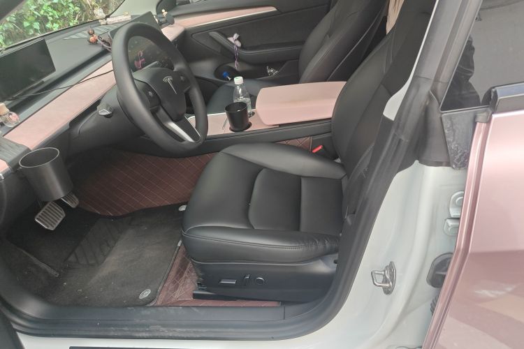 特斯拉 Model 3 2021款 标准续航后驱升级版中控内饰19