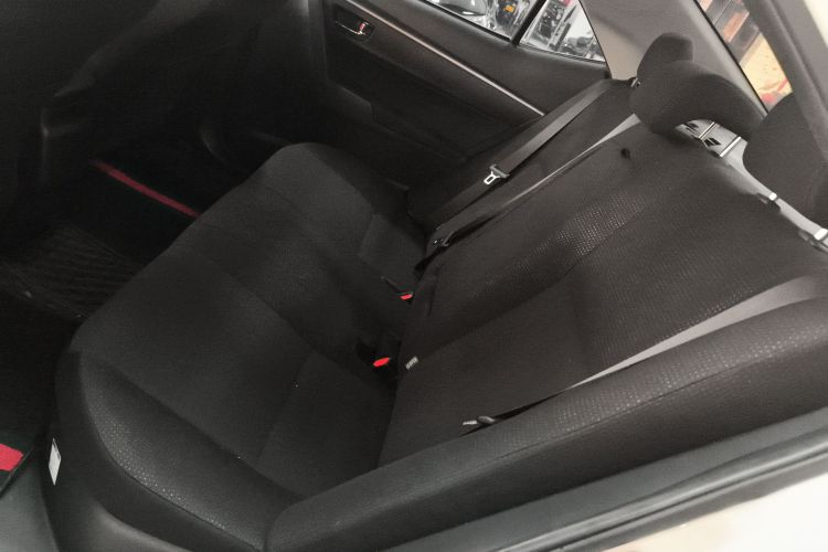 丰田 雷凌双擎E+ 2019款 1.8PH GS E-CVT精英版中控内饰21