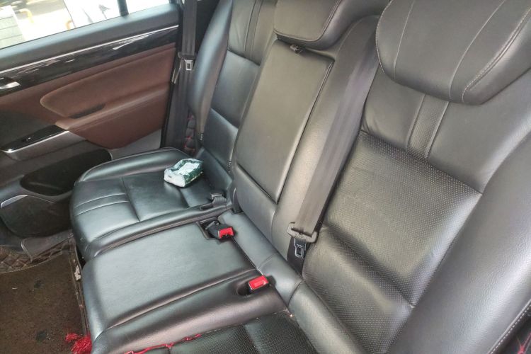 广汽传祺 传祺GS8 2017款 320T 两驱豪华智联版（七座）中控内饰7004